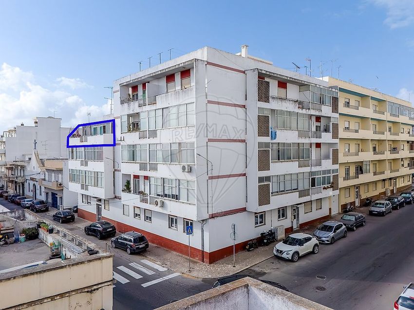 Imagem Vistas de apartamento t1 em Rua Abílio Gouveia, 2