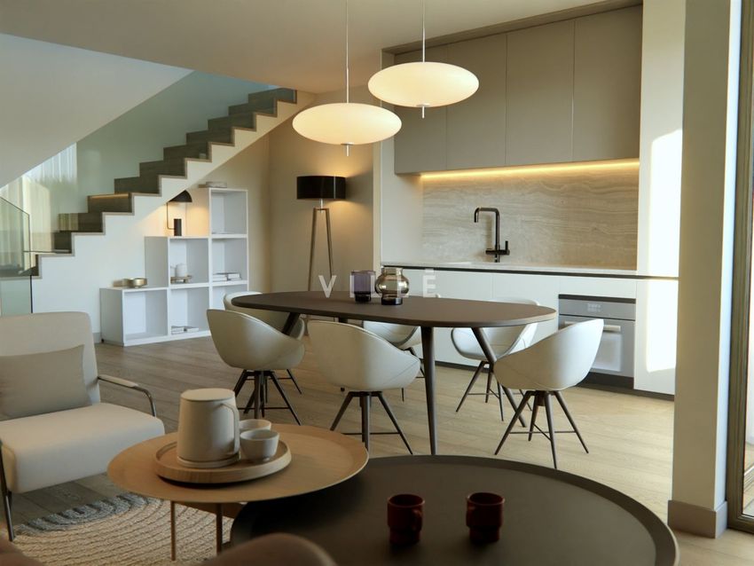 Imagem Sala de jantar de duplex em Oliveira do Bairro