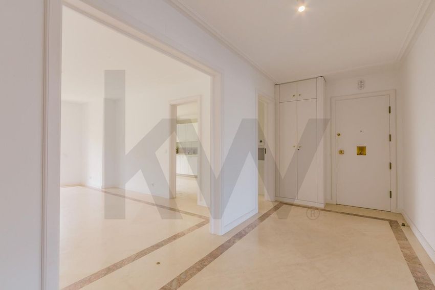Imagem Hall de apartamento t4 em Avenida das Forças Armadas