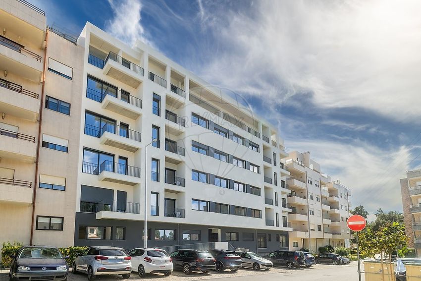 Imagem Fachada de apartamento t2 em Praceta Júlio Dinis, 20