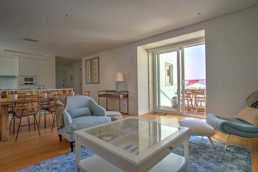 Imagem Sala de estar de apartamento t2 em Rua j a Ferreira, 174