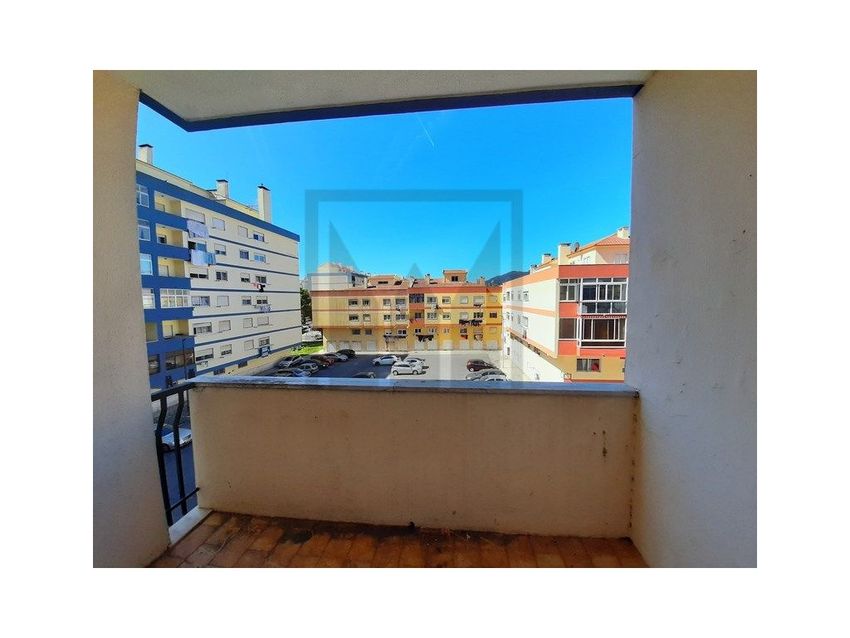 Imagem Terraço de apartamento t2 em Mem Martins Poente