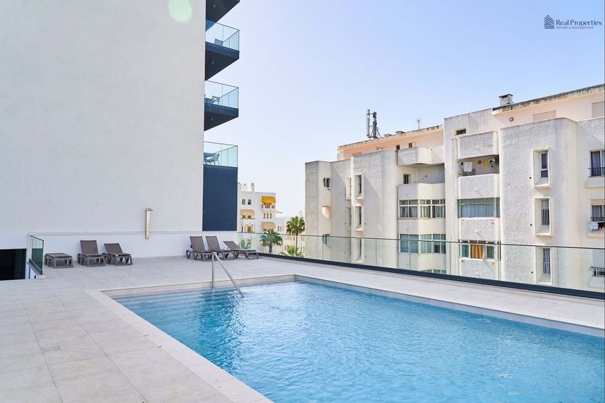 Imagem Piscina de apartamento t2 em Praia de Quarteira