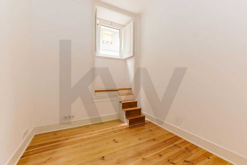 Imagem Detalhes de apartamento t3 em Rua dos Baldaques s/n