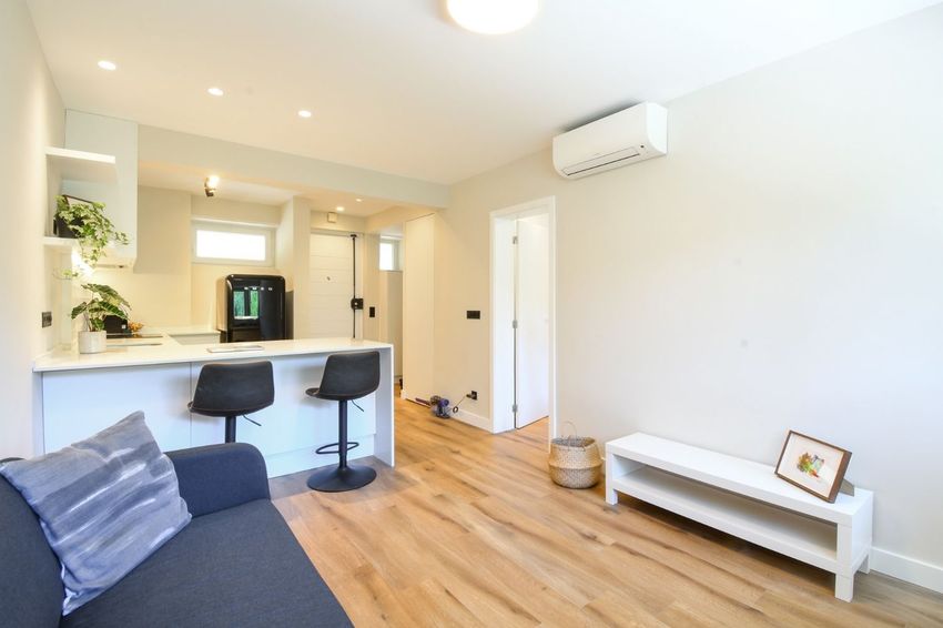 Imagem Sala de estar de apartamento t1 em Avenida Infante Dom Henrique, 501