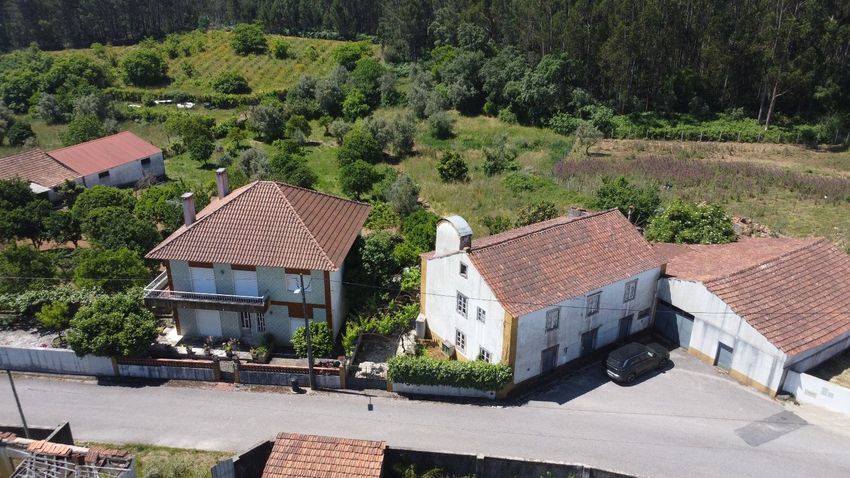 Imagem Fachada de  quinta em Estrada dos Lamaceiros, 597