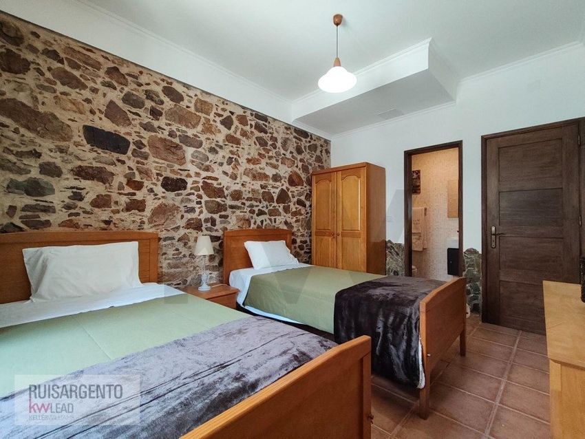 Imagem Quarto de  moradia independente em Rua Velha