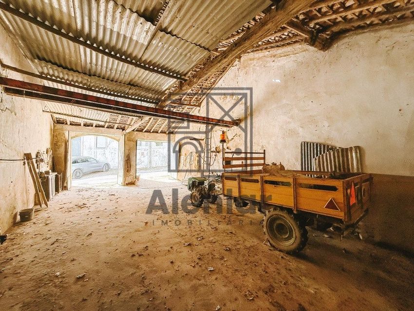 Imagem de espaço comercial em Rua da Rosa