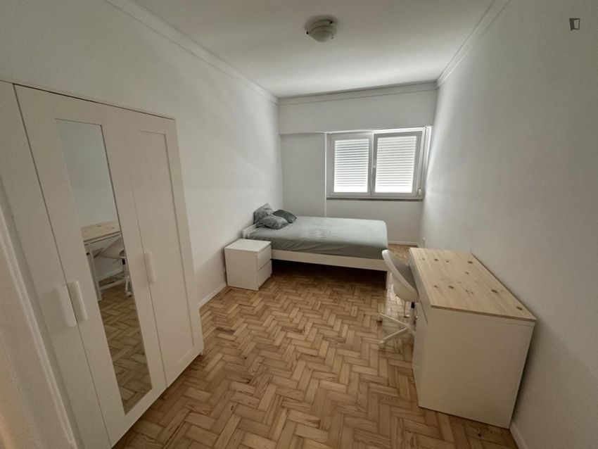 Imagem de quarto em Rua Gil Eanes