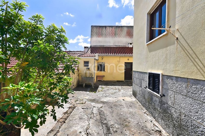 Зображення Сад, будівля, Rua Castelo Branco, 32