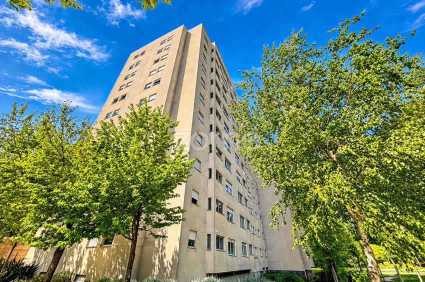 Imagem Fachada de apartamento t4 em Rua Rodrigues de Freitas, 149