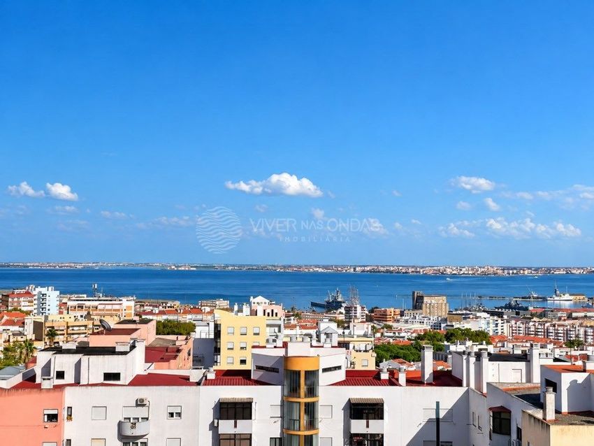 Imagem Vistas de apartamento t2 em Pragal