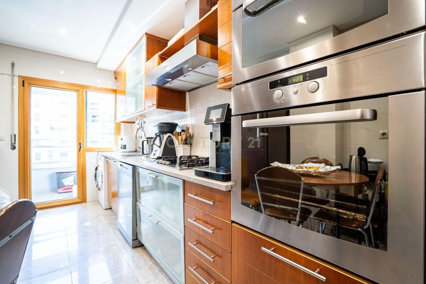 Imagem Cozinha de apartamento t2 em Malvarosa