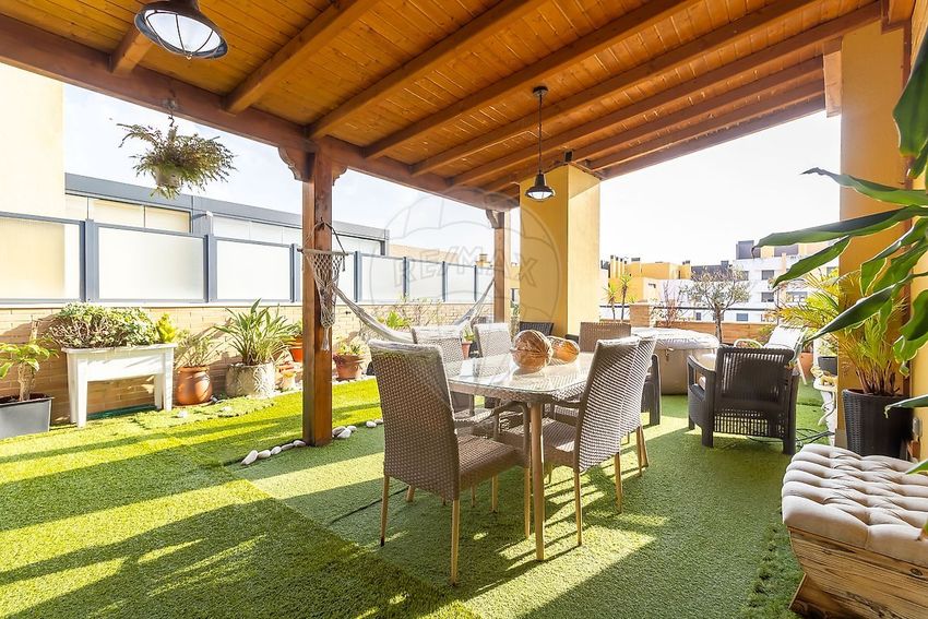 Imagem de apartamento t4 em Alameda Dom João II