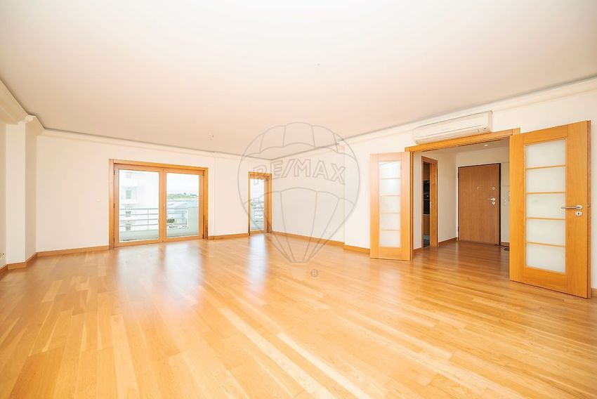 Imagem Divisão de apartamento t3 em Rua das Torres
