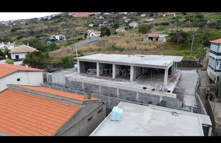 Imagem Piscina de  moradia independente em Vereda do Mestre Neves