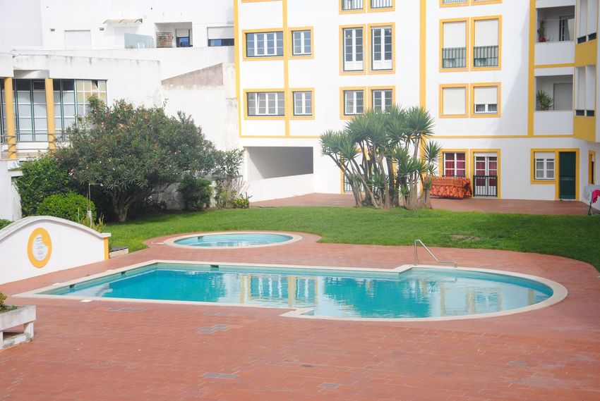 Imagem Piscina de apartamento t2 em Rua Maria Sabe Tudo s/n