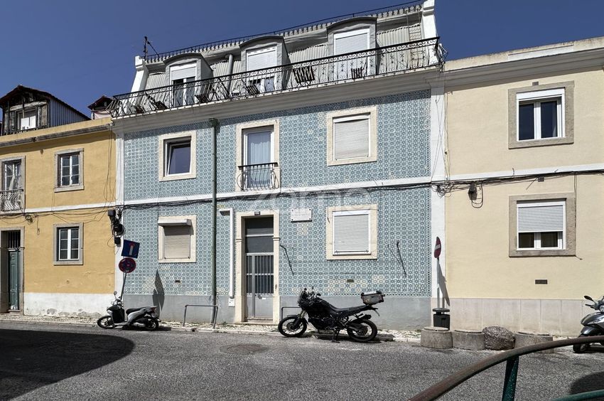 Imagem Fachada de apartamento t2 em Rua General Farinha Beirão, 14