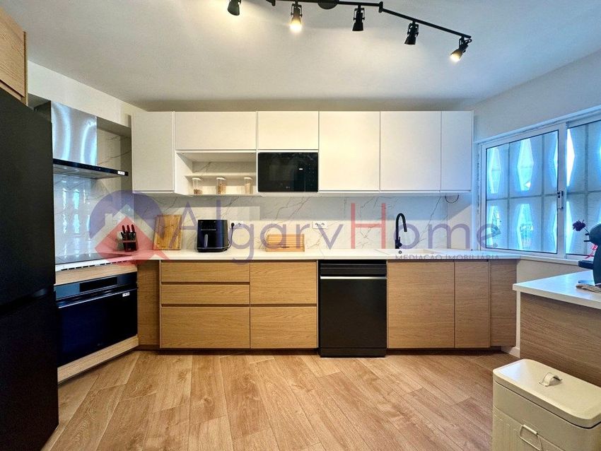 Imagem Cozinha de apartamento t4 em Portimão