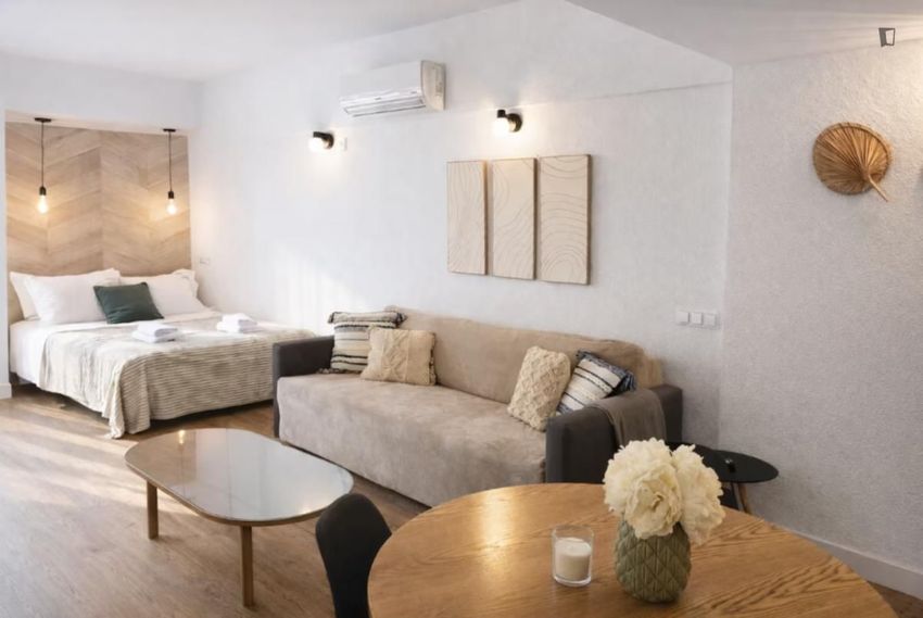 Imagem Sala de estar de apartamento t0 em Rua Navegador Rodrigues Soromenho