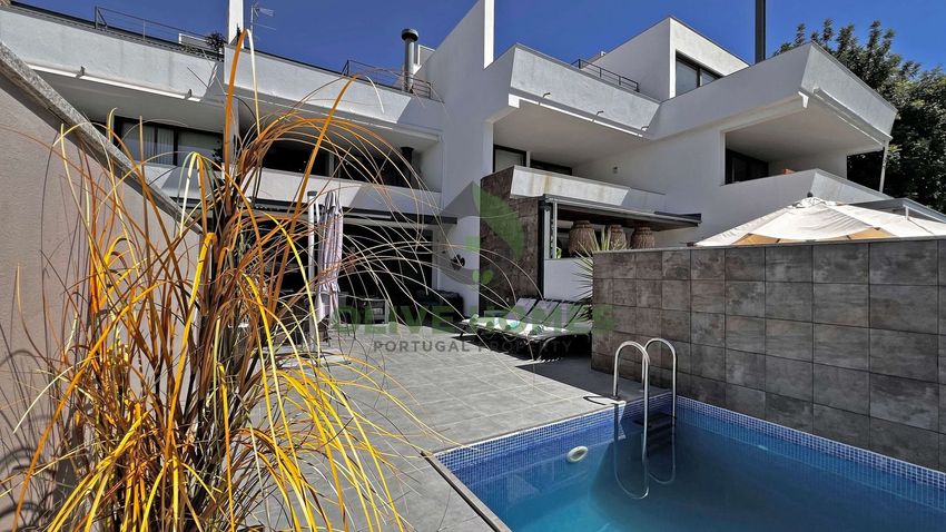 Imagem Piscina de  casa ou moradia em Acesso Particular