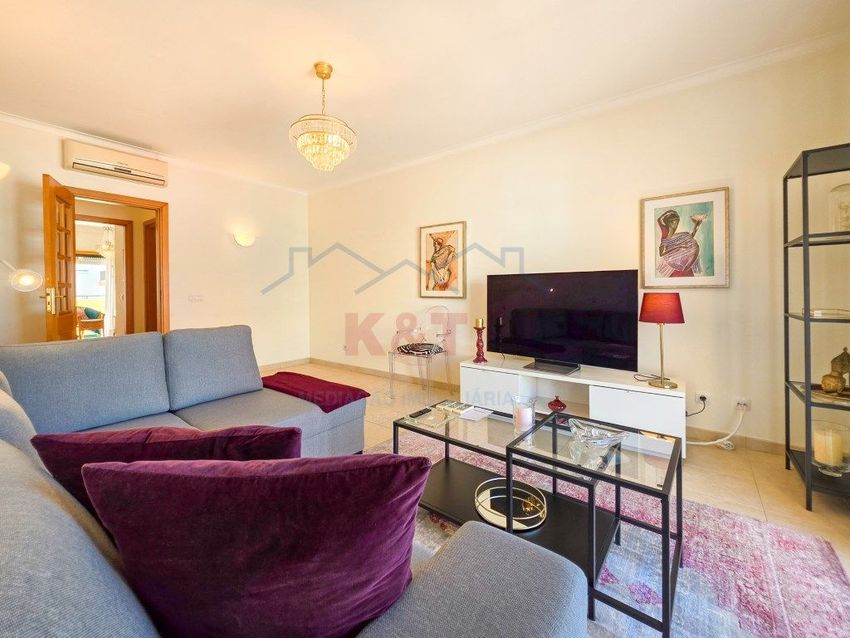 Imagem Sala de estar de apartamento t2 em Rua da Fraternidade