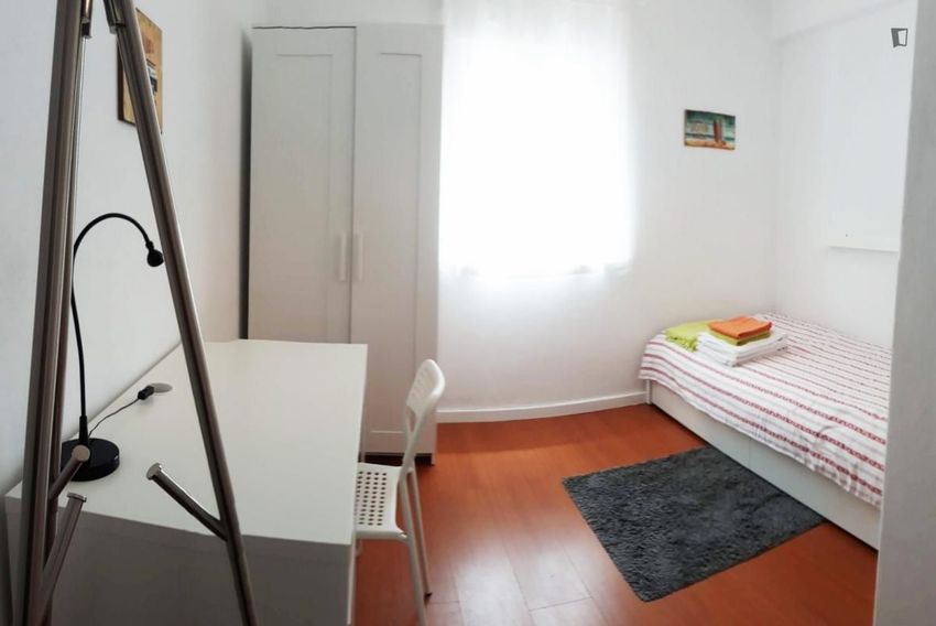 Imagem Quarto de quarto em Rua do Machadinho