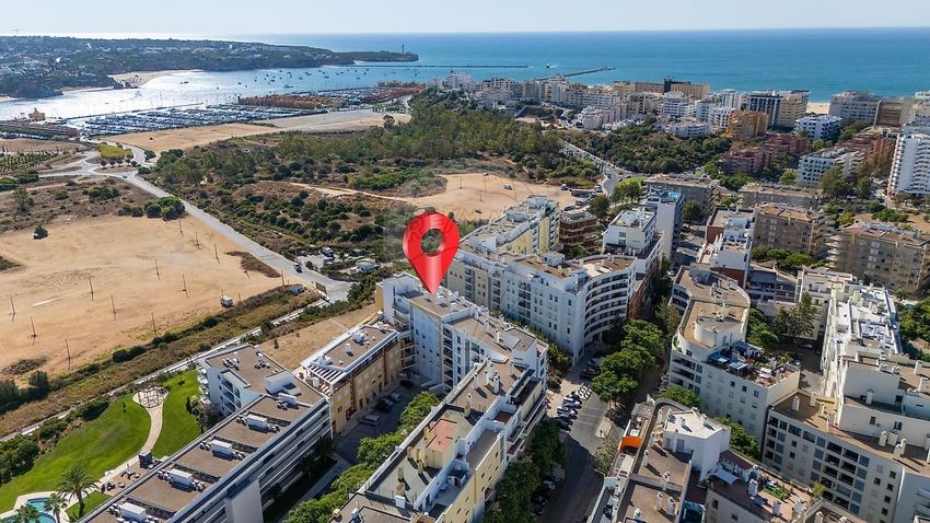Imagem Vistas de apartamento t2 em Rua do Oceano Índico s/n
