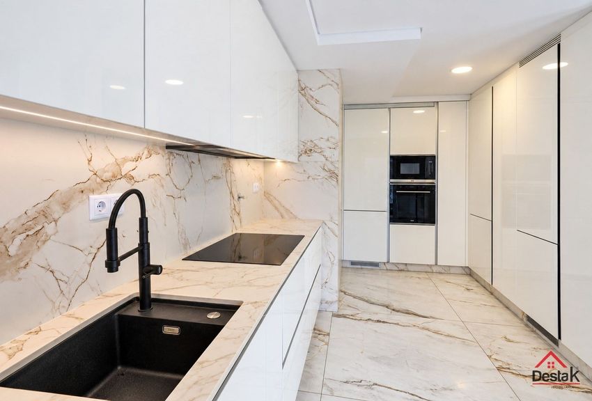 Imagem Cozinha de duplex em Repeses e São Salvador