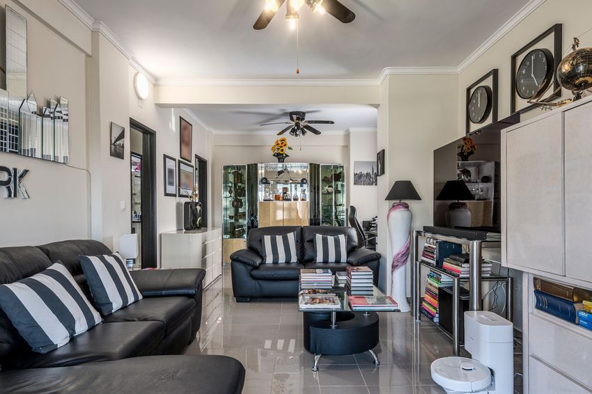 Imagem Sala de estar de apartamento t3 em Praceta Movimento das Forças Armadas