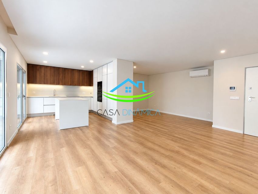 Imagem Cozinha de apartamento t3 em Tavarede