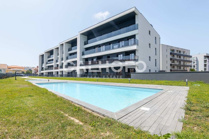 Imagem Piscina de apartamento t2 em Rua do Espinheiro