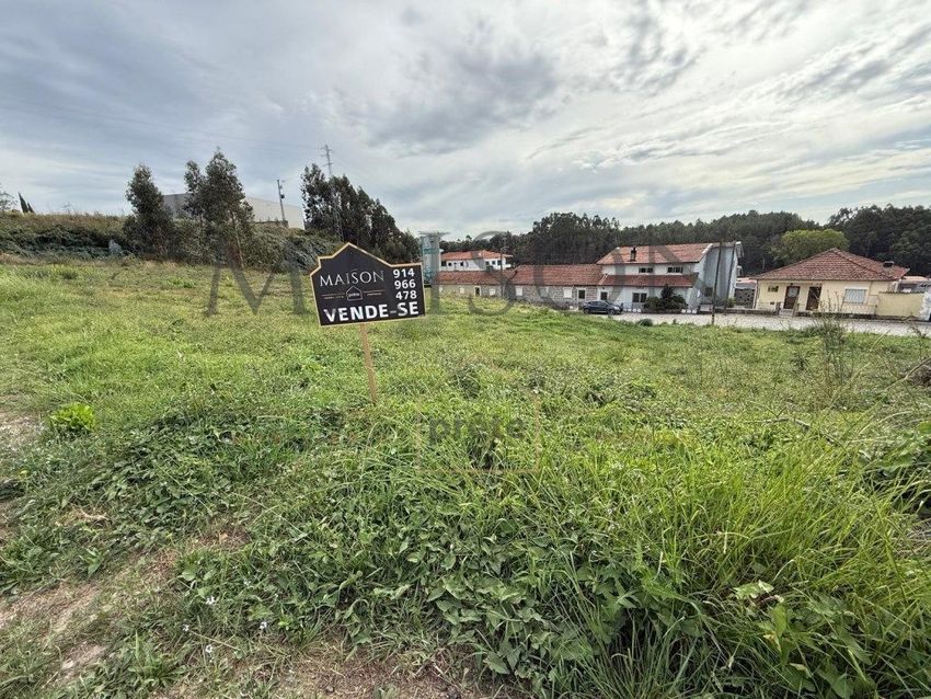 Imagem de terreno em Rua Leonardo Coimbra