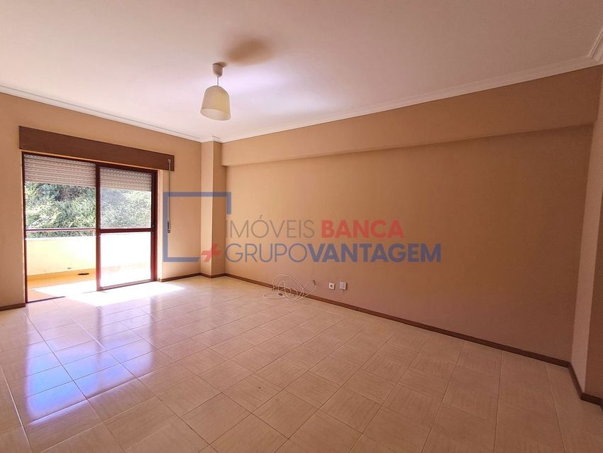Imagem Divisão de apartamento t2 em Agualva-Cacém