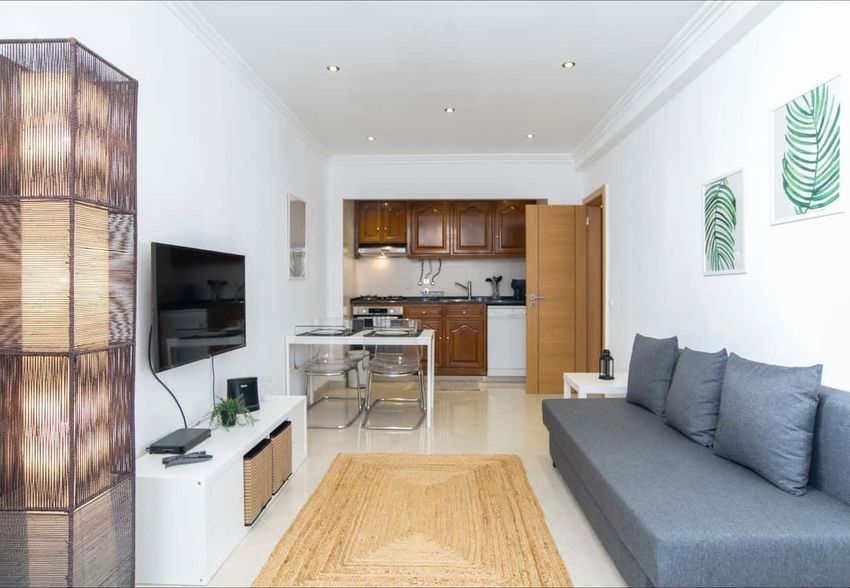 Imagem Sala de estar de apartamento t1 em Alto de Alcântara