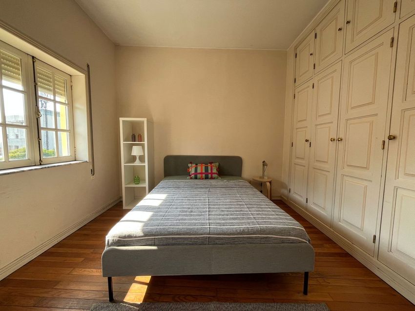 Imagem Quarto de apartamento t0 em Largo de São Francisco