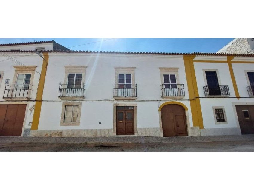 Imagem Fachada de  moradia independente em Conceição