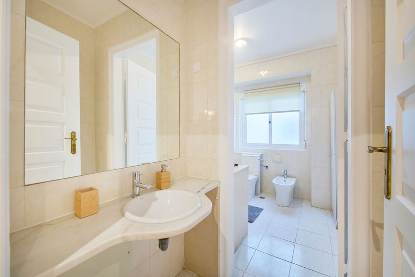Imagem Casa de banho de quarto em Avenida de Berna
