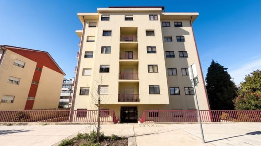 Imagem Vistas de apartamento t1 em Rua da Areosa, 229