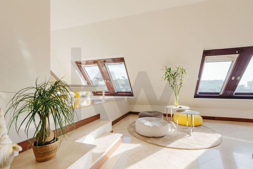 Imagem Divisão de duplex em Avenida Aida