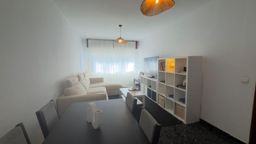 Imagem Sala de estar de apartamento t2 em Praceta Bombeiros Voluntários, 4