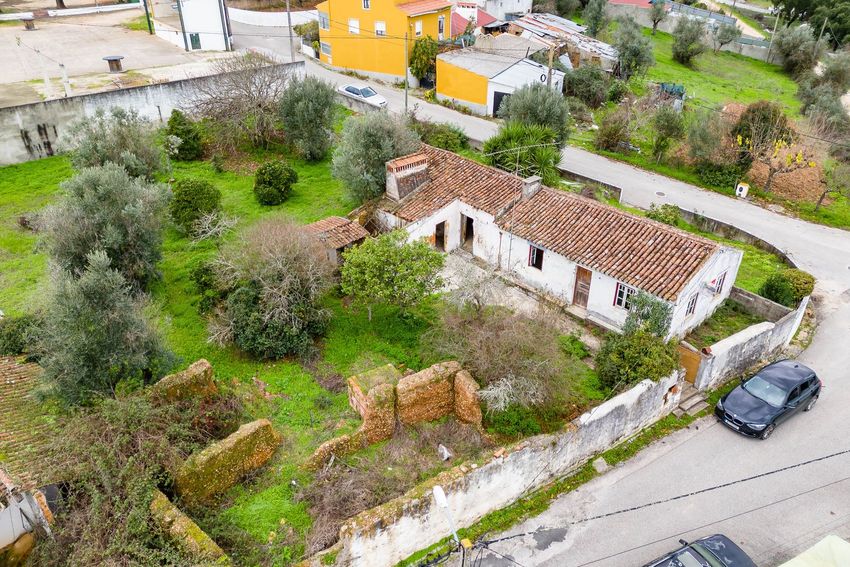 Imagem Jardim de  moradia independente em Rua de Cima, 33