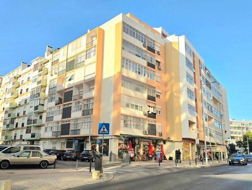 Imagem Vistas de apartamento t2 em Rua de Damão, 2