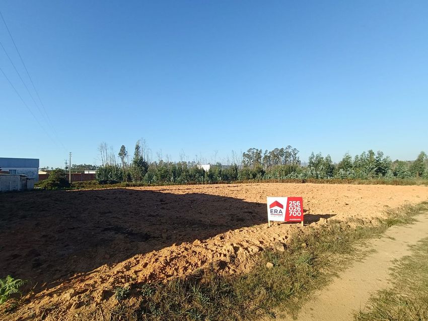 Imagem Terreno de terreno em Rua da Industria s/n