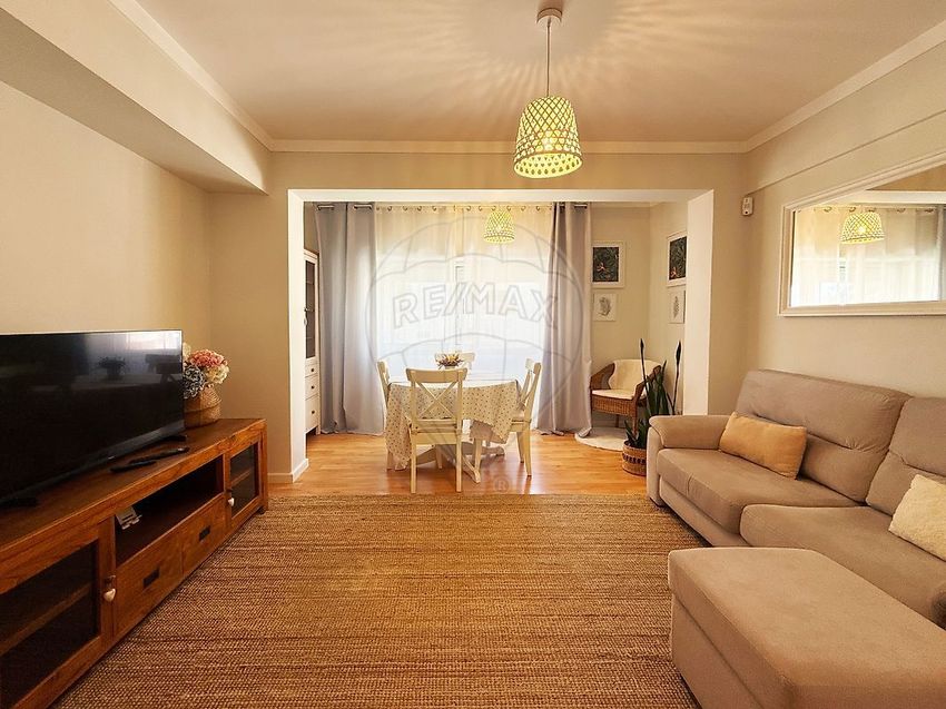 Imagem Sala de estar de apartamento t2 em Rua Santa Isabel