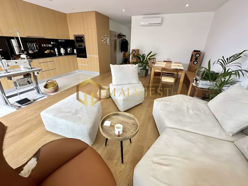 Imagem Sala de estar de apartamento t2 em Rua Seca do Bacalhau