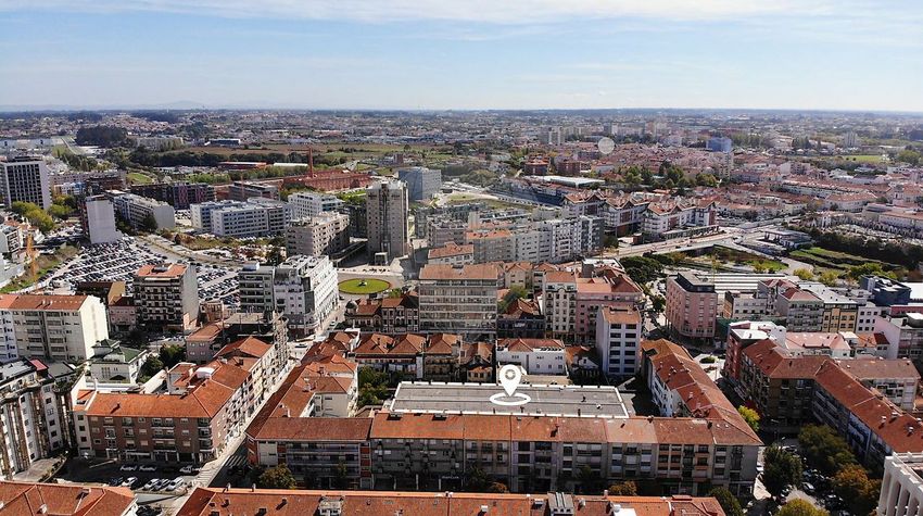 Imagem Vistas de espaço comercial em Rua Doutor Alberto Souto, 31 e