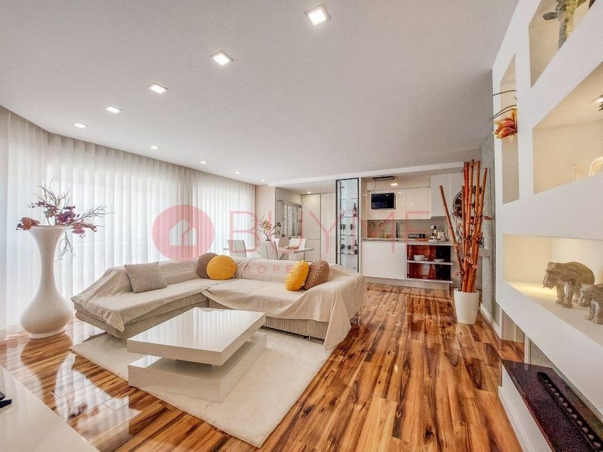 Imagem Sala de estar de apartamento t2 em Canais do Golfe - Sector 5