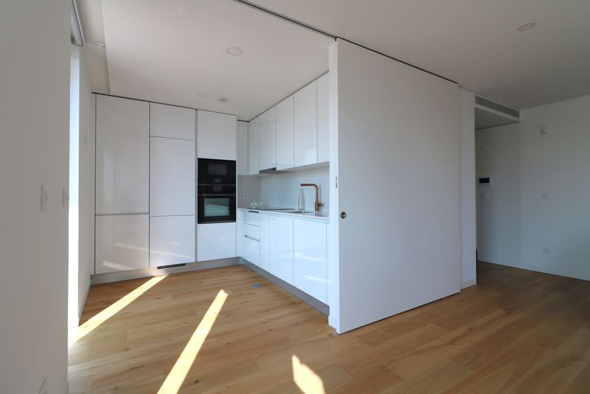 Imagem Cozinha de apartamento t2 em Avenida Doutor Lourenço Peixinho s/n