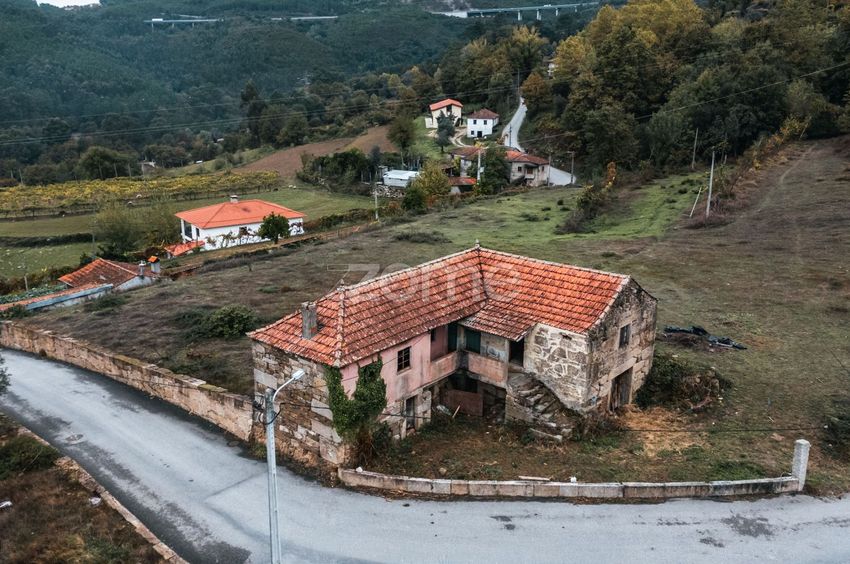 Imagem de terreno em Estrada do Concelho